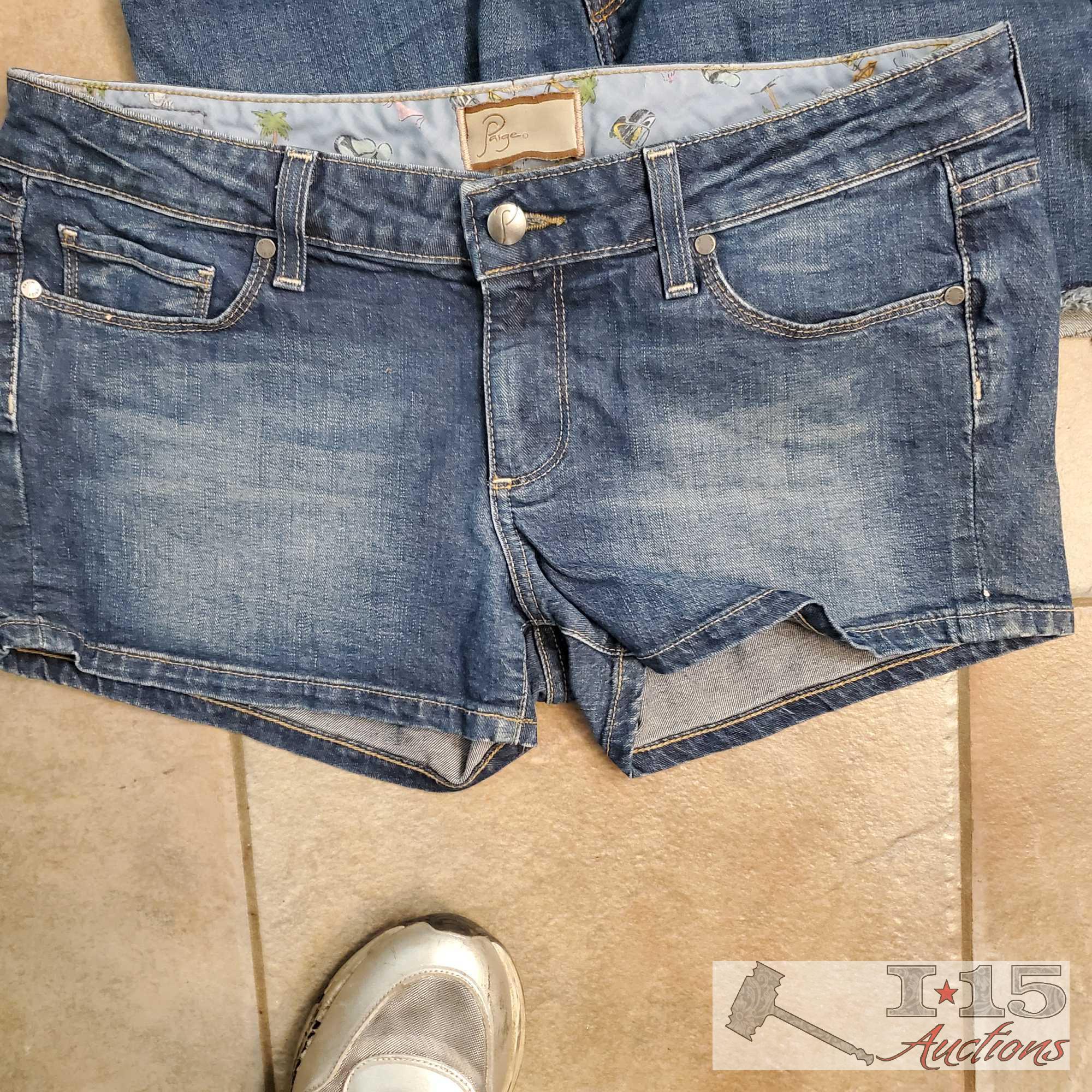 Approximately 12 Pairs of Ladies Shorts