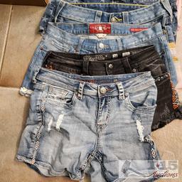 Approximately 12 Pairs of Ladies Shorts