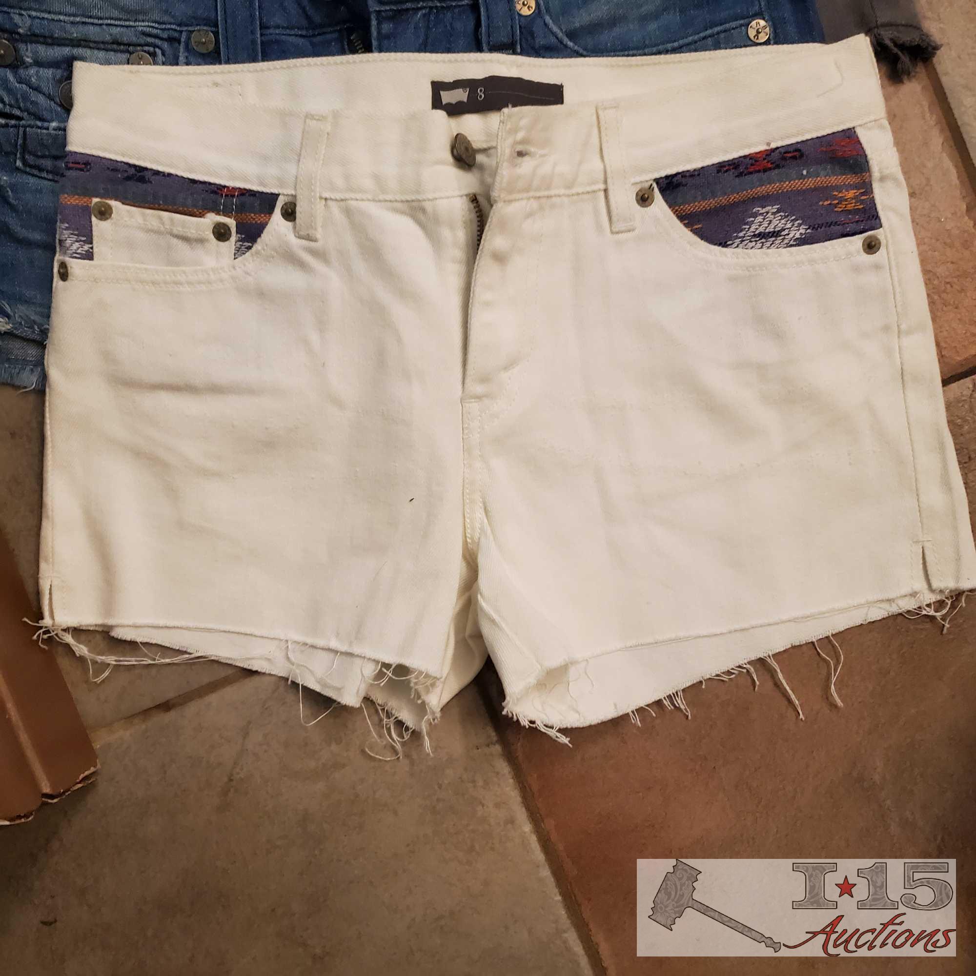 Approximately 12 Pairs of Ladies Shorts
