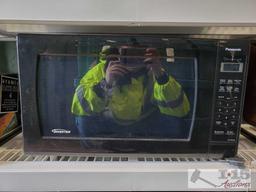 Panasonic Genius Sensor 1250W Microwave