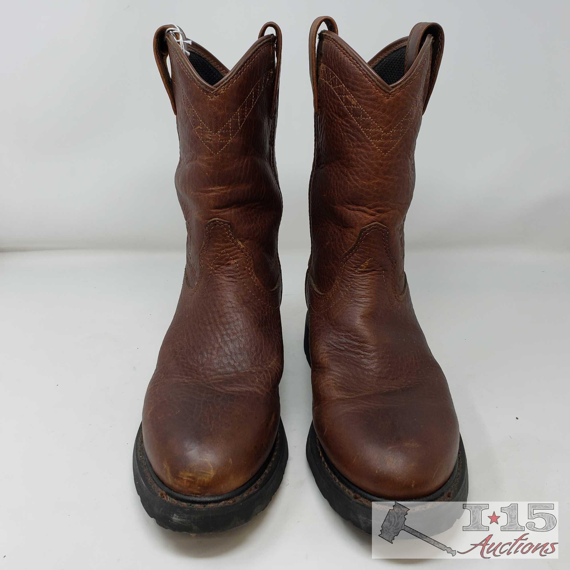 Lightly Worn Waterproof and Oil Resistant Ariat Boots Size 7.5 D