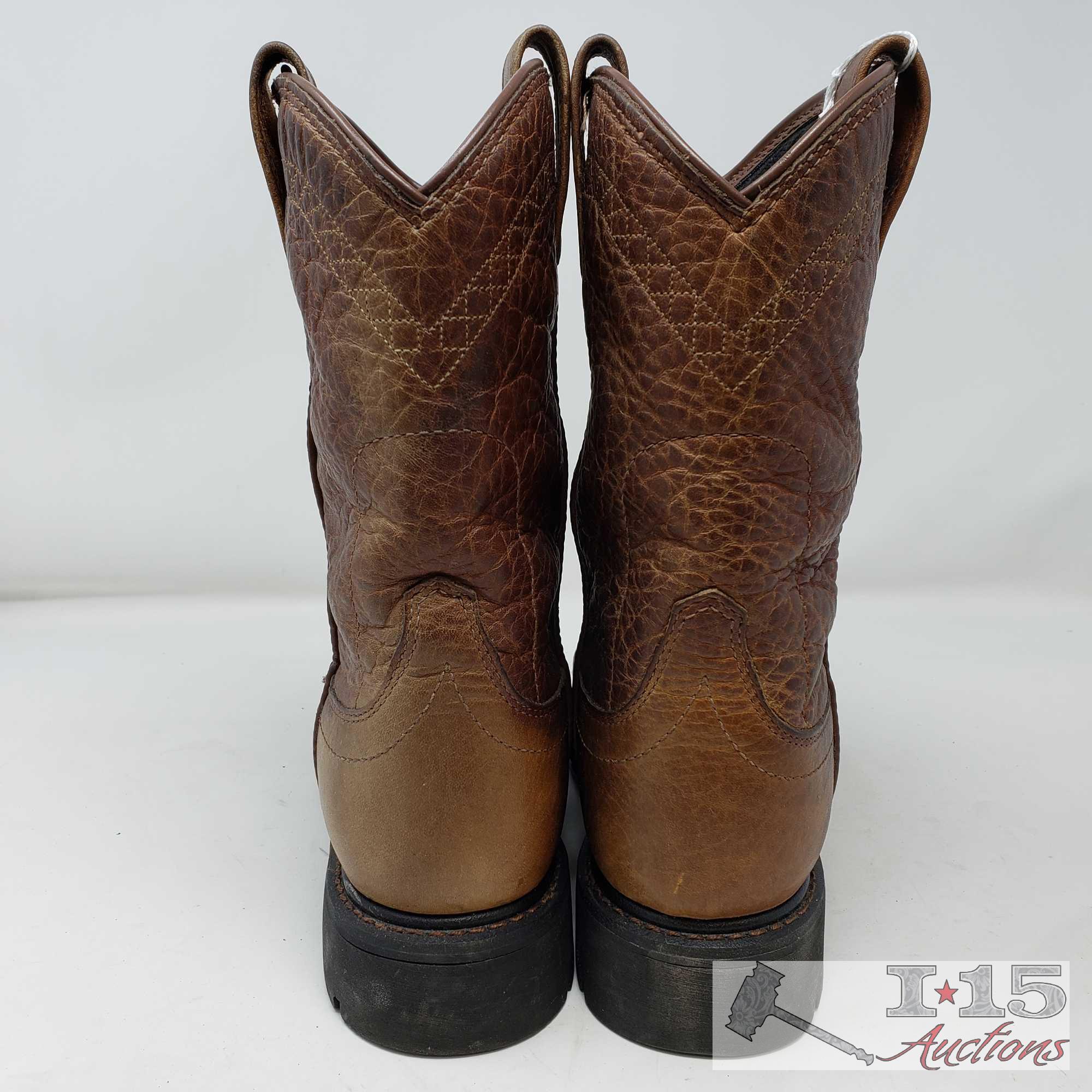 Lightly Worn Waterproof and Oil Resistant Ariat Boots Size 7.5 D