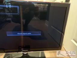 40? Samsung TV And Remote