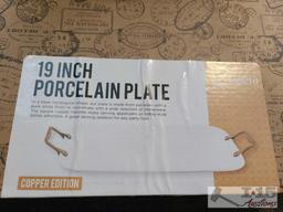 Porcelain Plate. Panini Maker. Wine Aerator