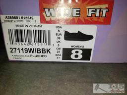 Three pairs of new Skecher Shoes