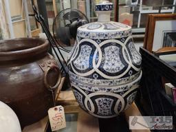 3 Vases