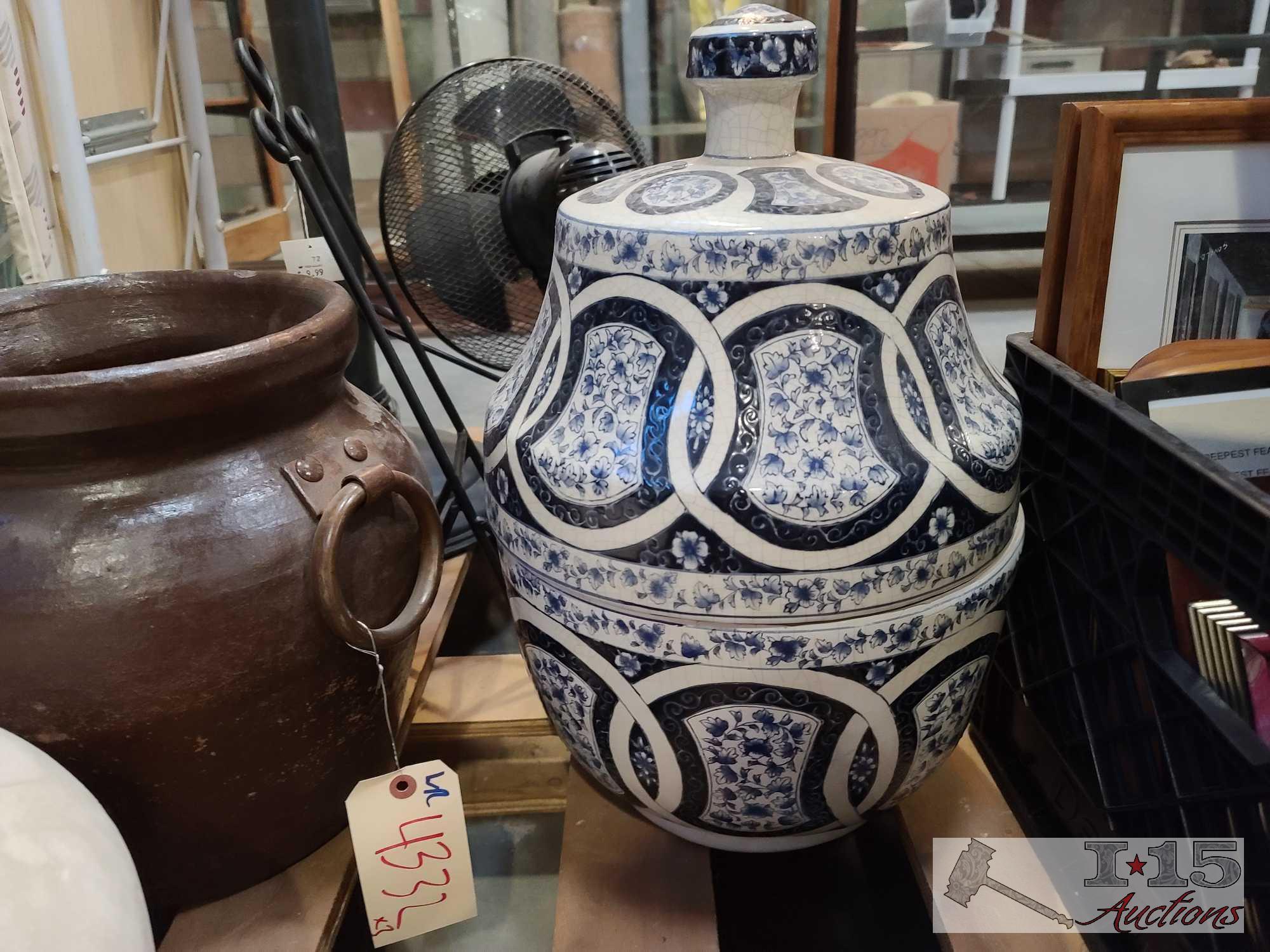 3 Vases