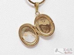 14k Gold Chain With Petite Engraved Locket 6.7g