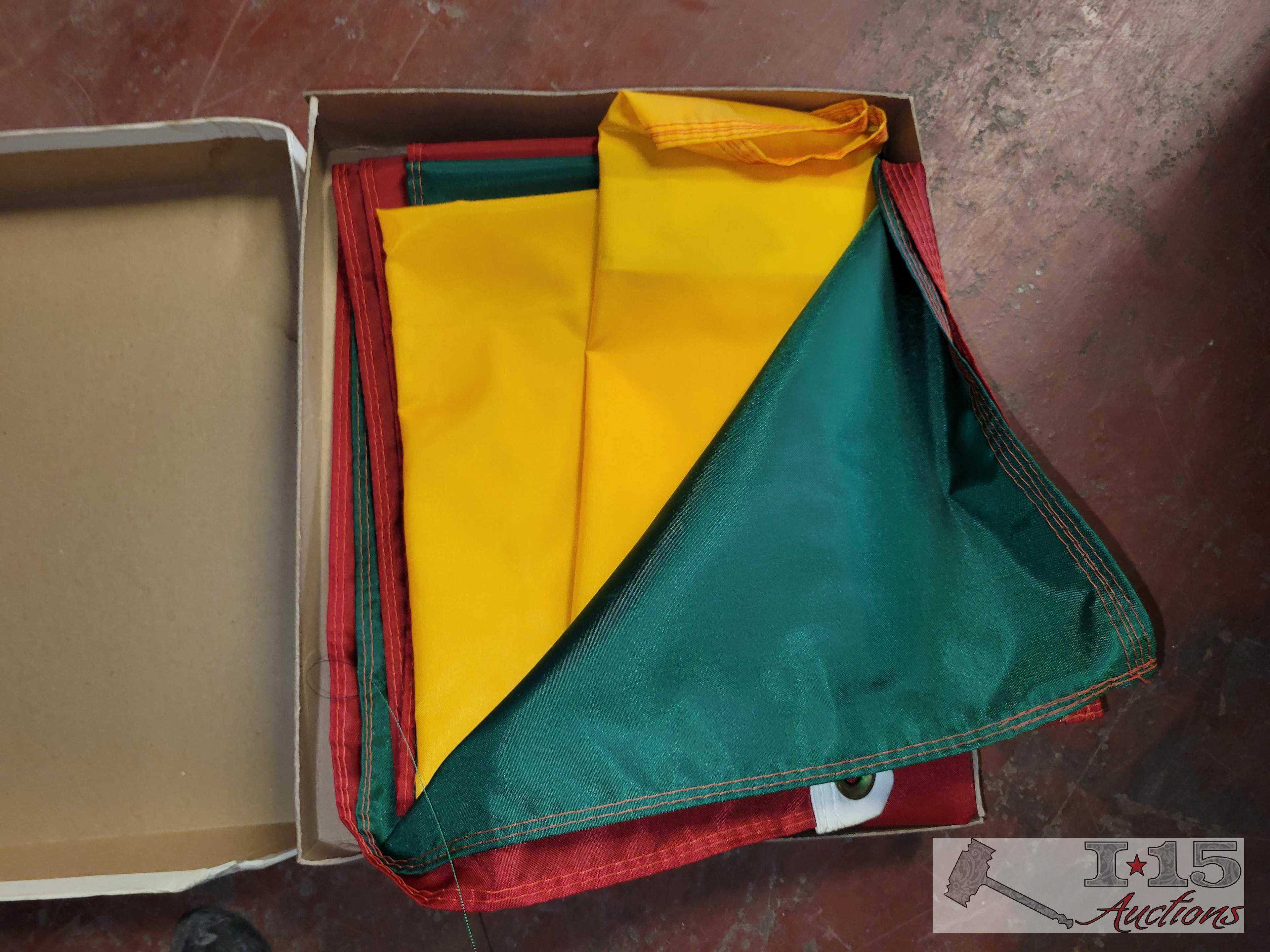 (21) Nylon Flags