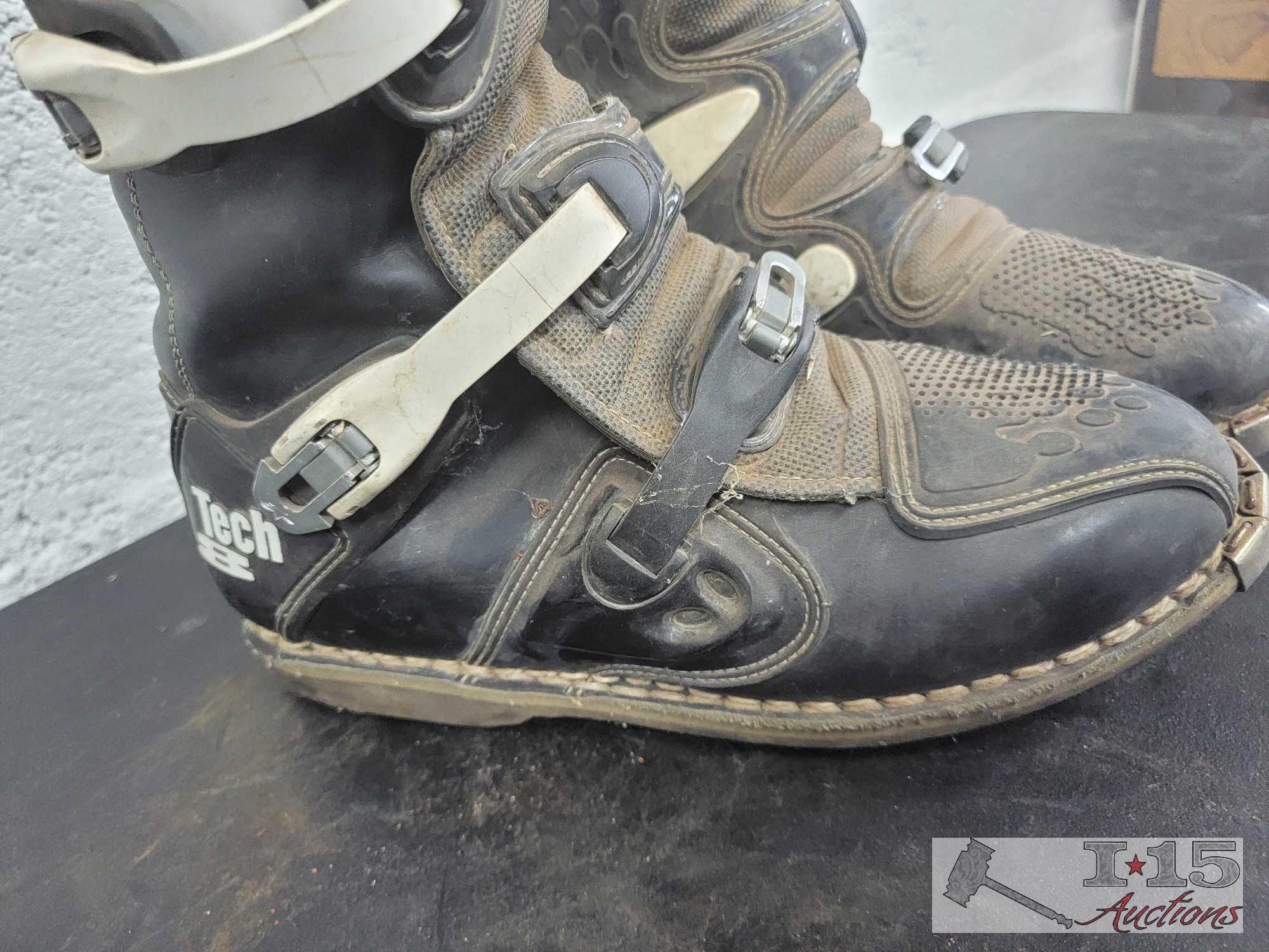 Alpine Star Tech 8 and Vintage Gaerne Riding Boots