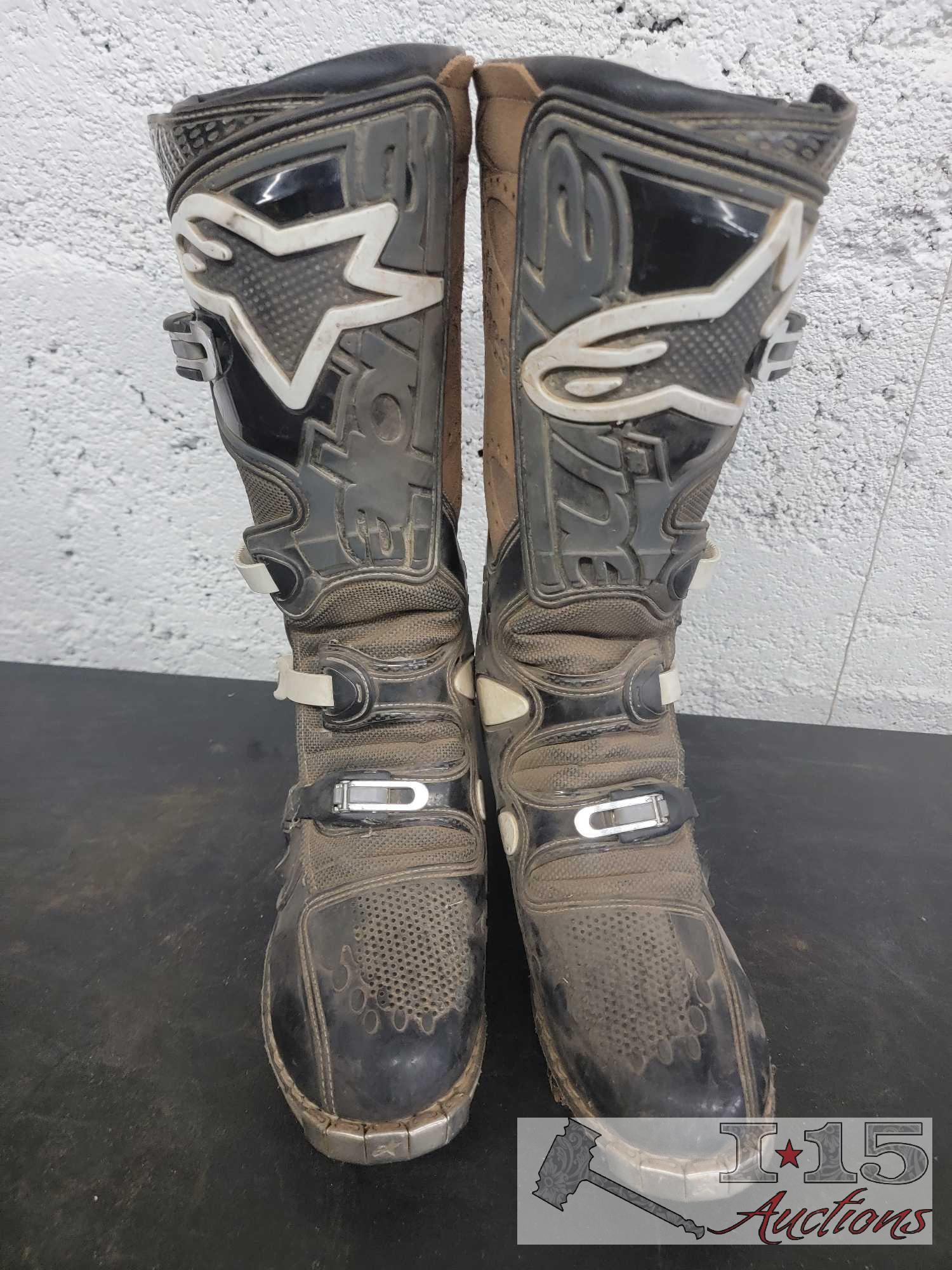 Alpine Star Tech 8 and Vintage Gaerne Riding Boots