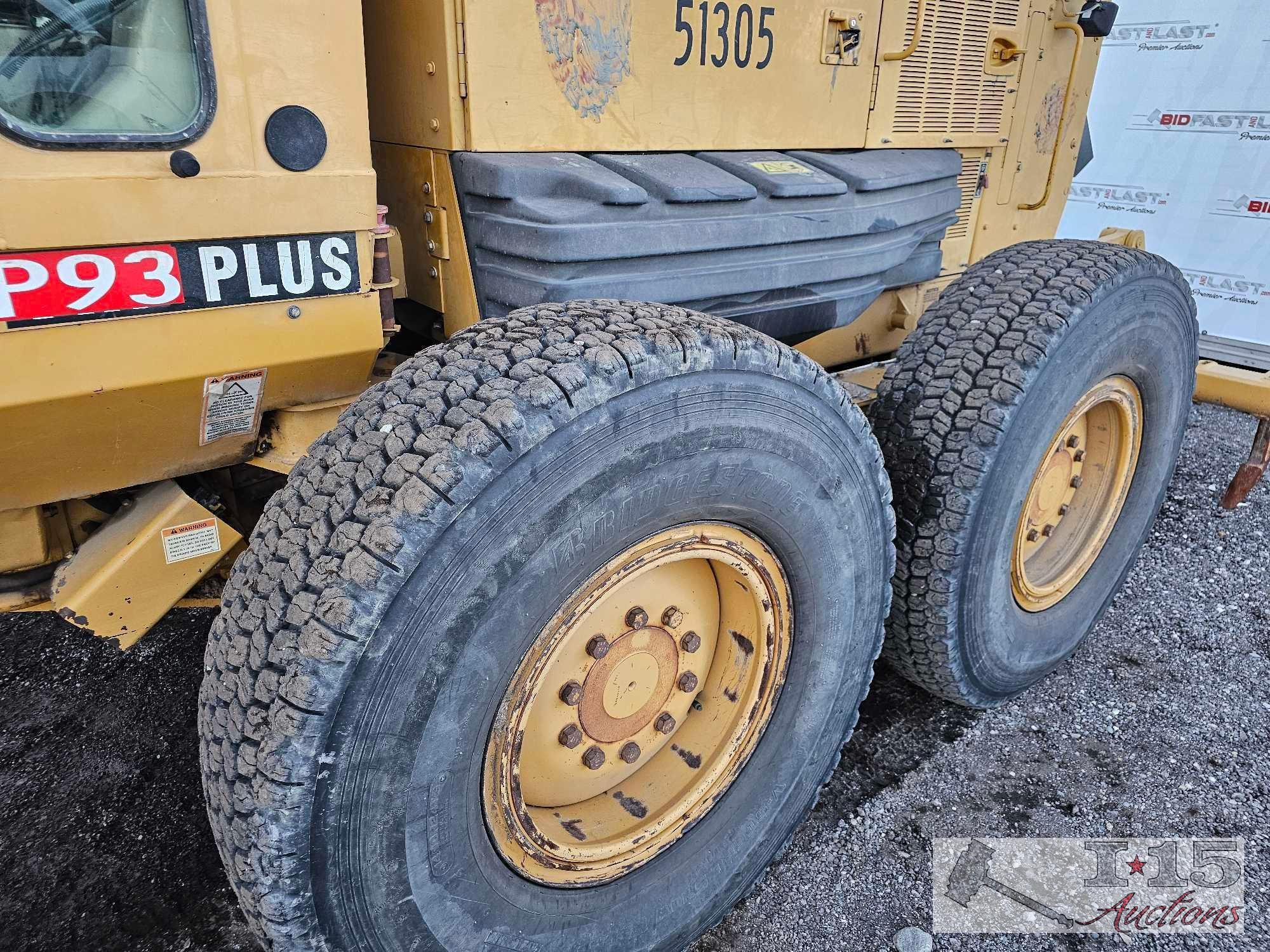 2005 Caterpillar Grader 143H