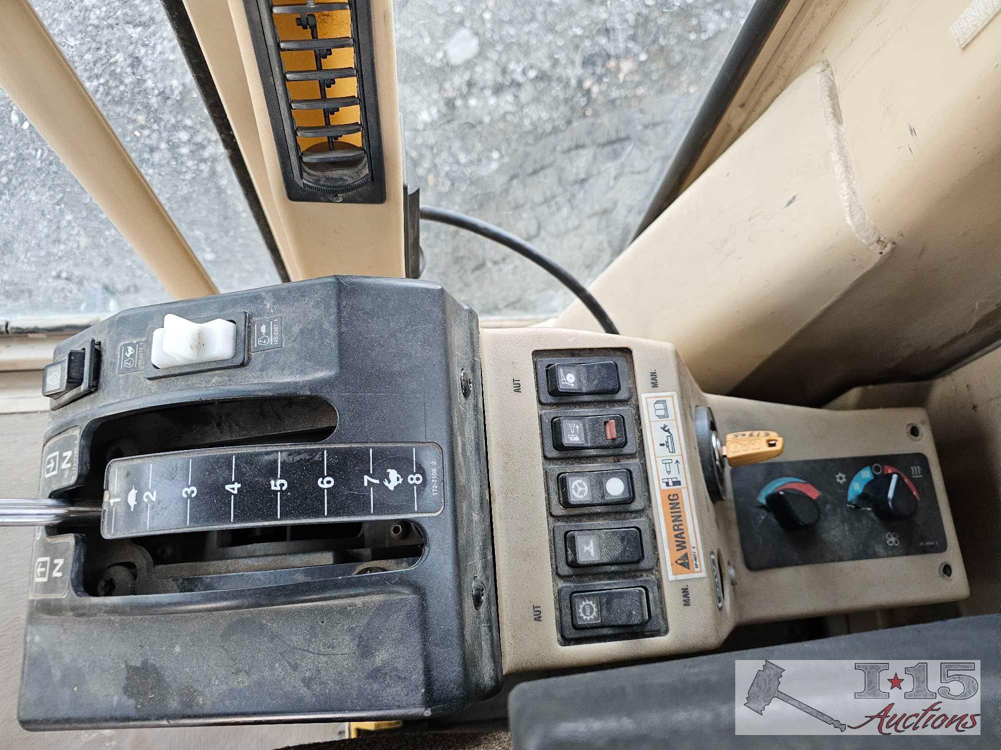 2005 Caterpillar Grader 143H