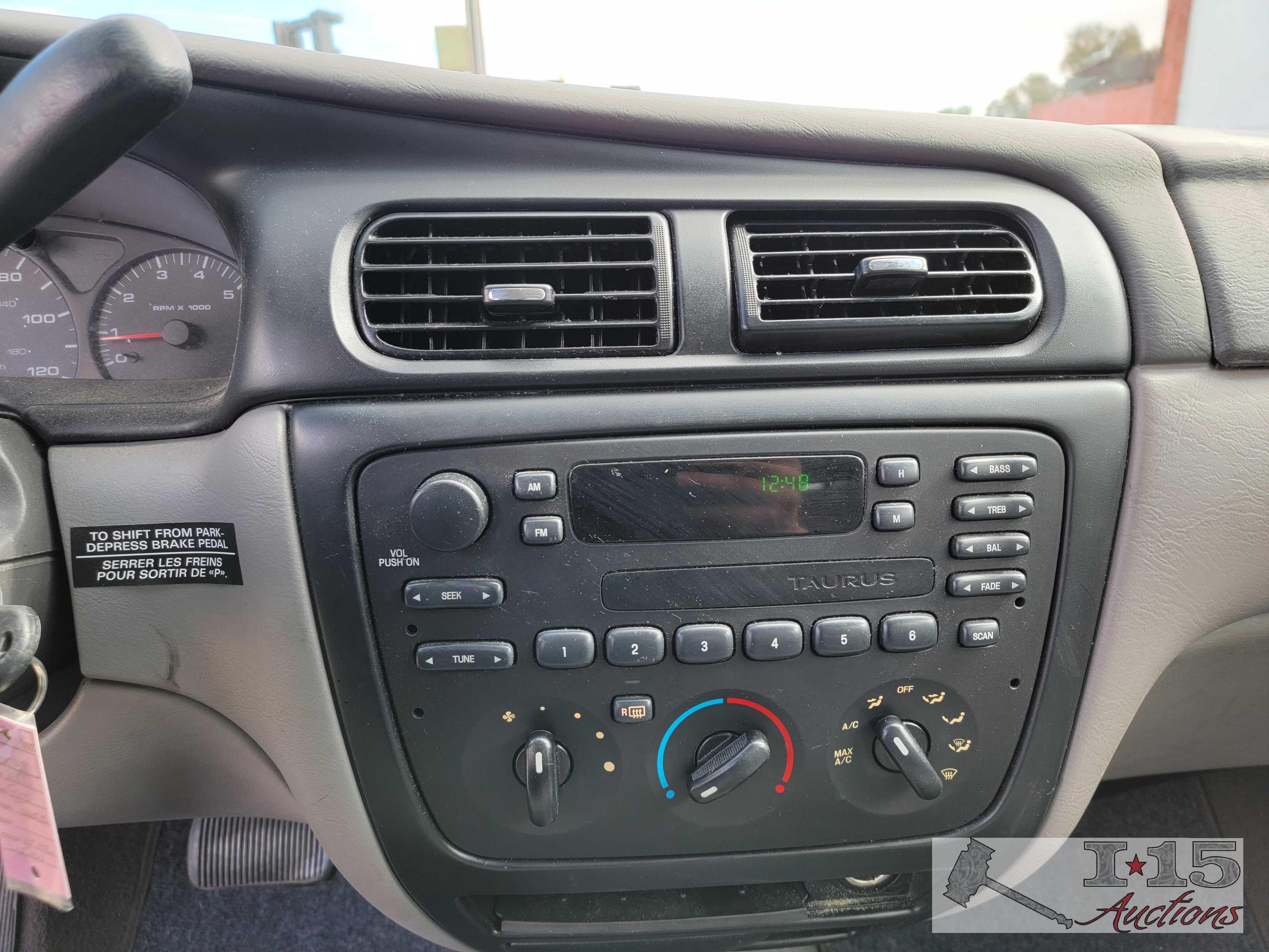 2000 Ford Taurus