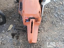 2 Chain Saws
