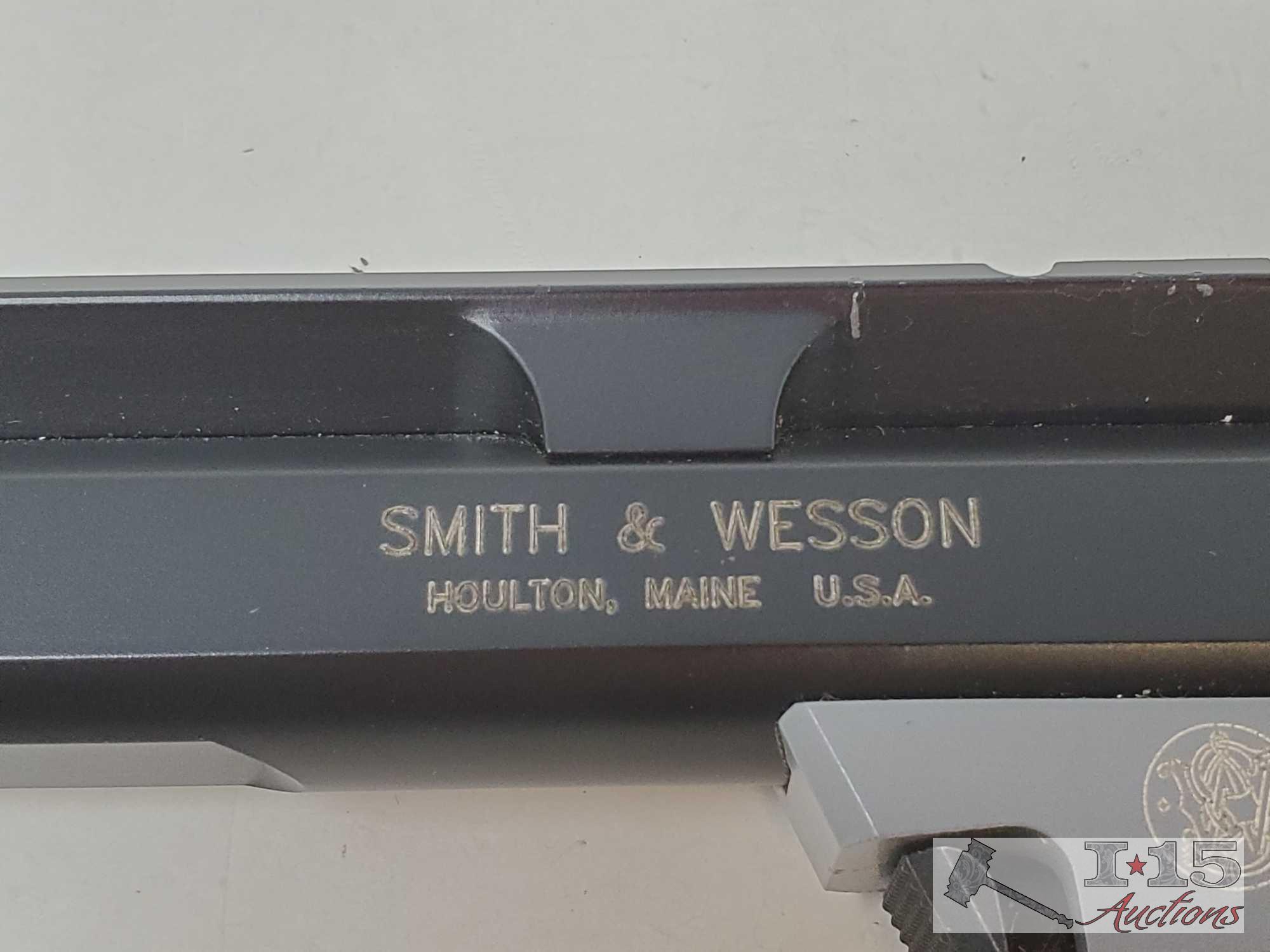 Smith & Wesson 22A-1 .22lr Semi-Auto Pistol