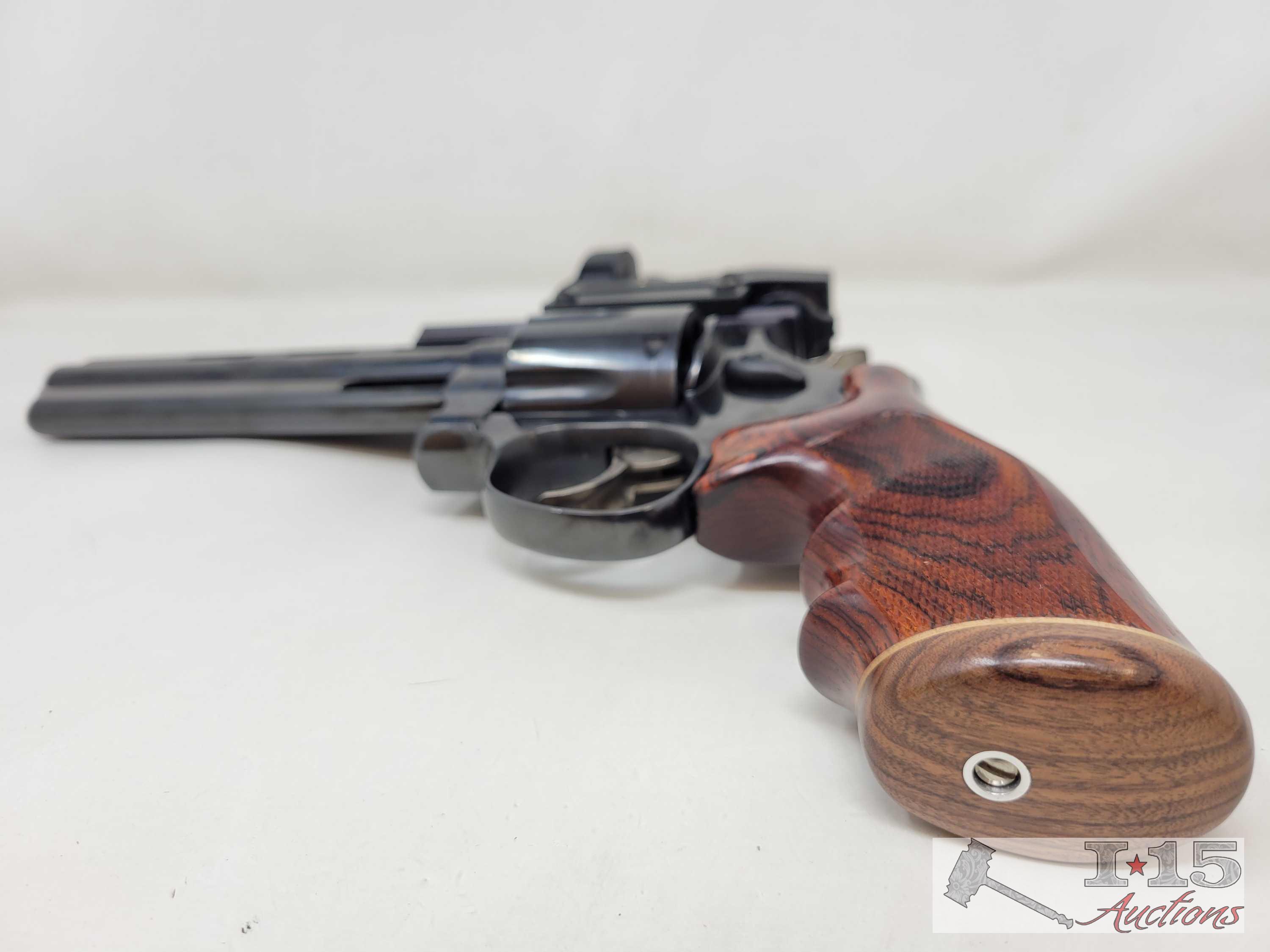 Taurus 44 .44mag Revolver