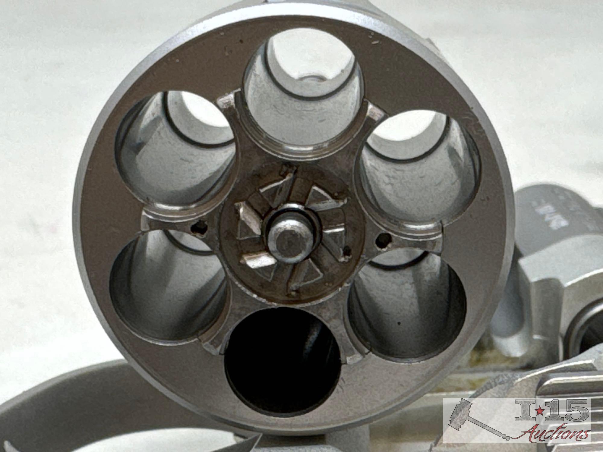Charter Arms UnderCovorette .32 mag Double Revolver