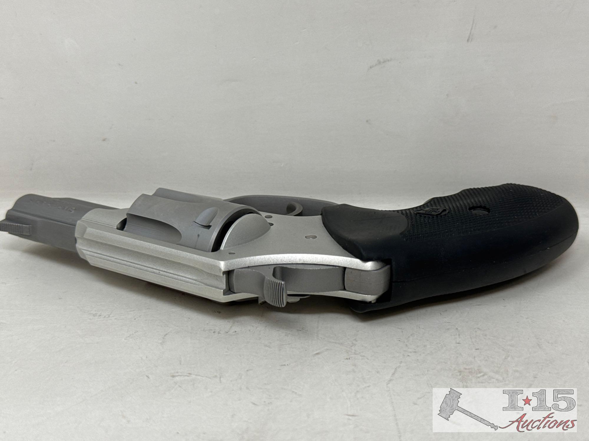Charter Arms UnderCovorette .32 mag Double Revolver