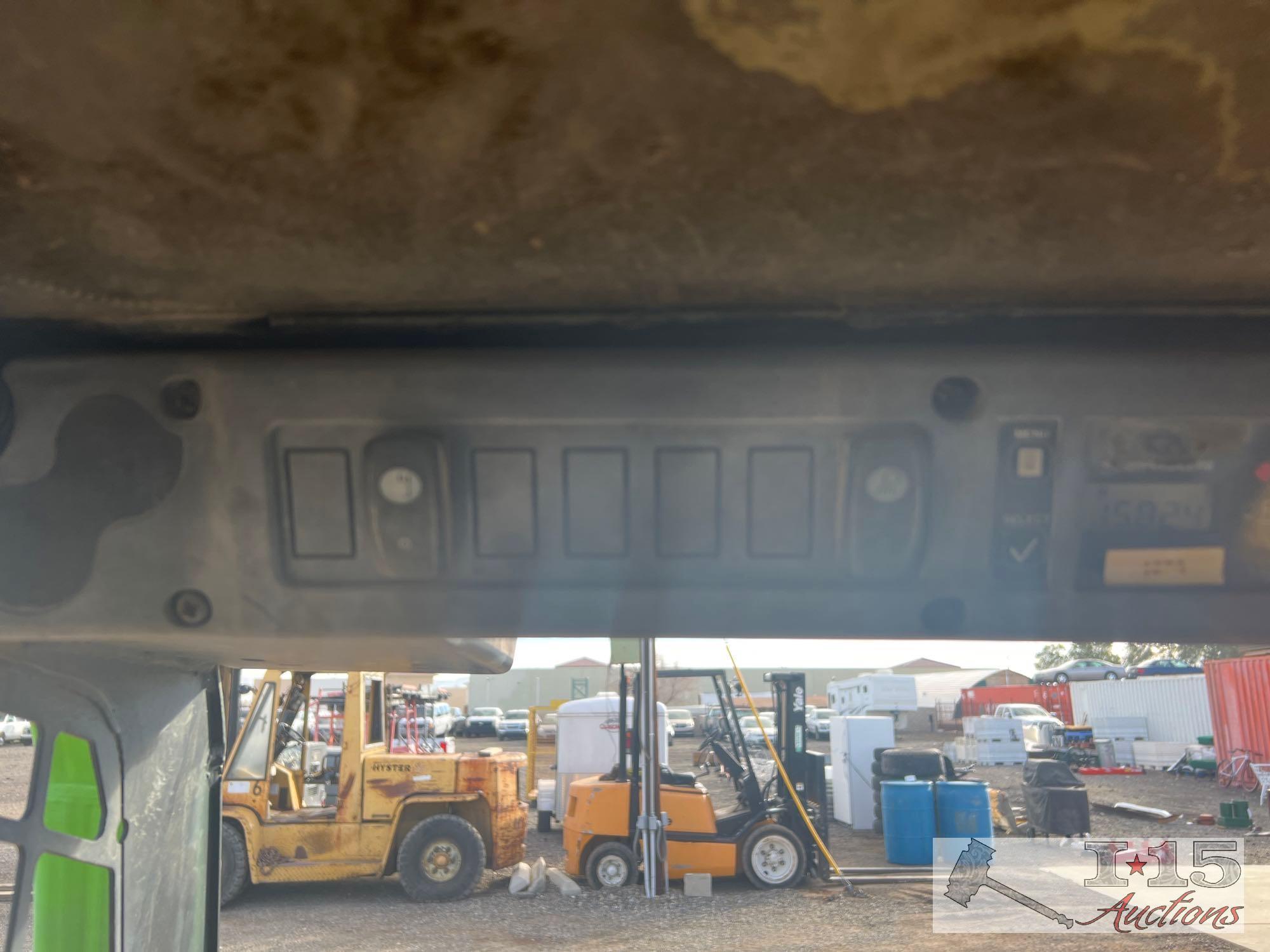 John Deere 320 Skid Steer