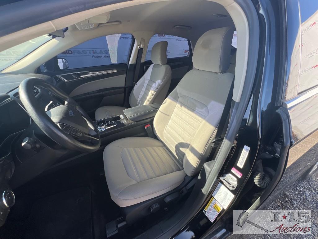2017 Ford Fusion Hybrid Passenger Car