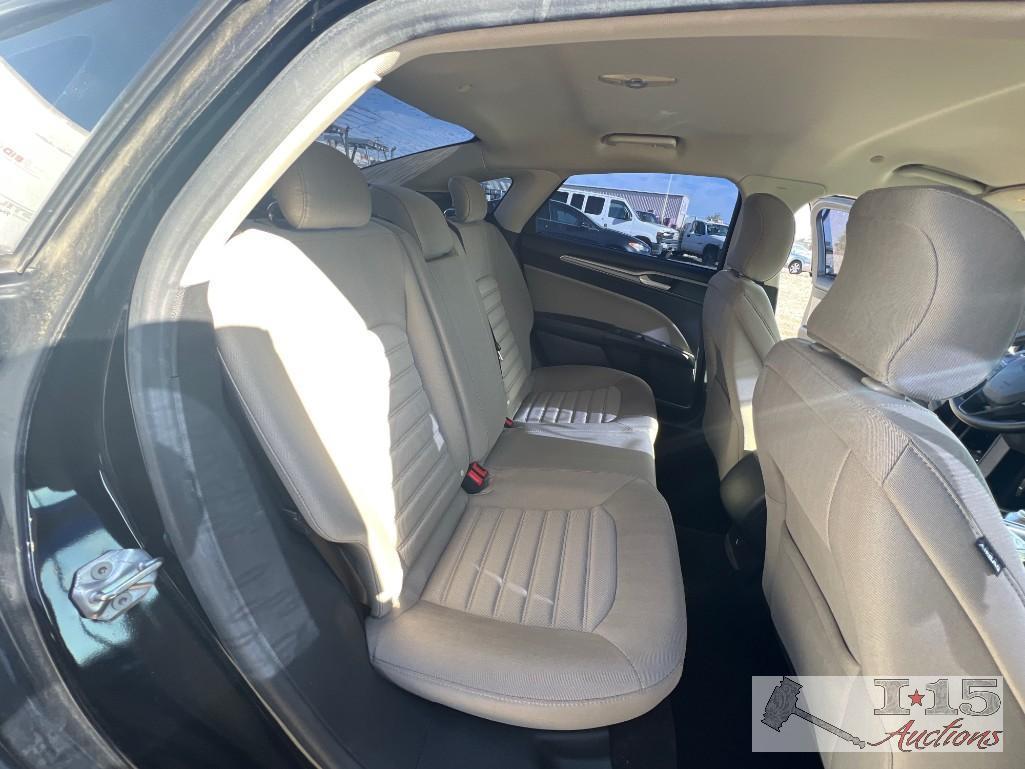 2017 Ford Fusion Hybrid Passenger Car