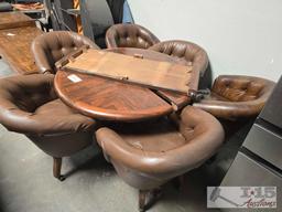 Dining Table with Leaf and (6) Chairs