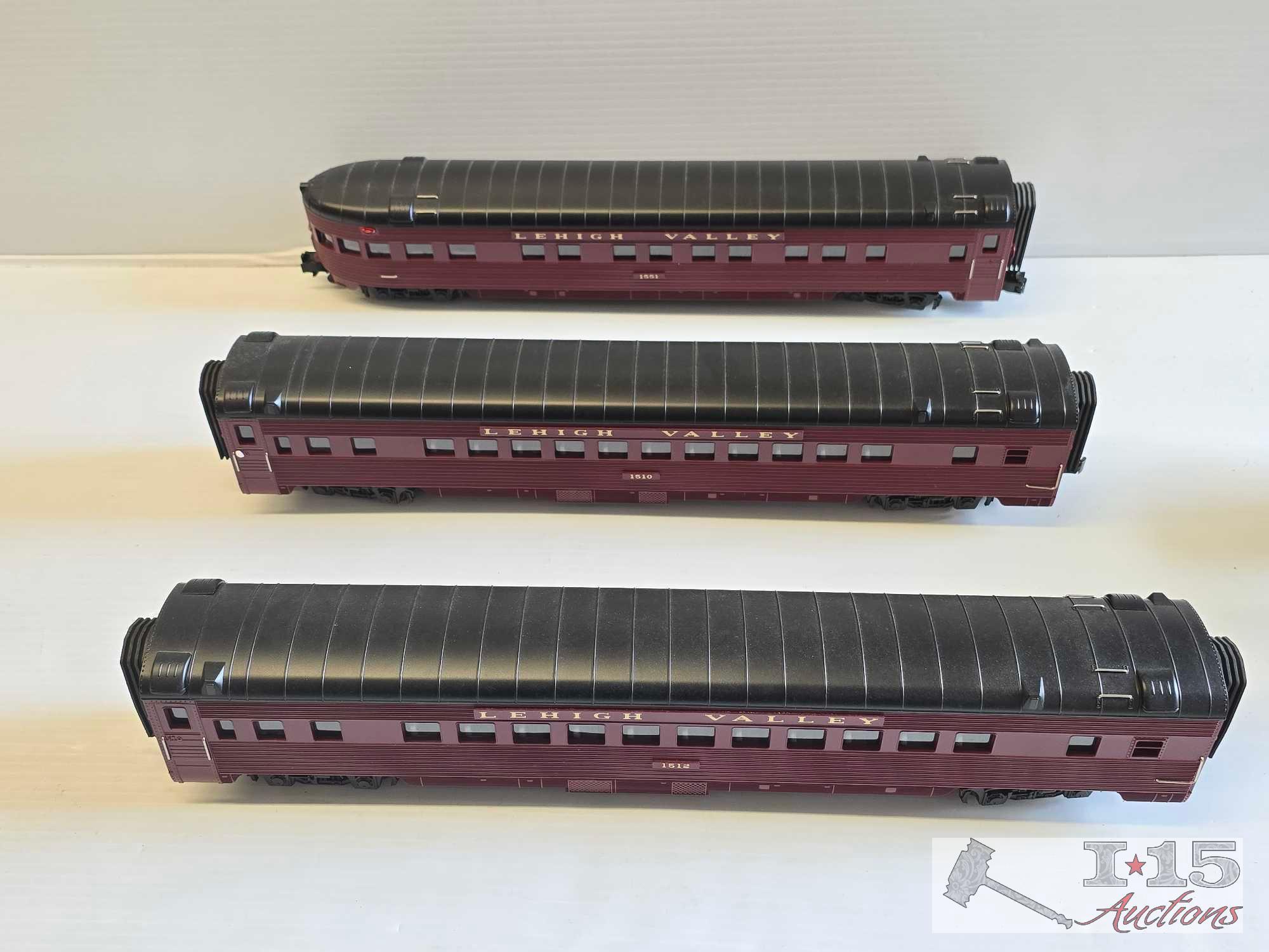 MTH Electric Trains 70' Scale Streamlined Passenger Car Set