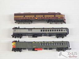 (3) N Scale Locomotive & Passenger Model Trains