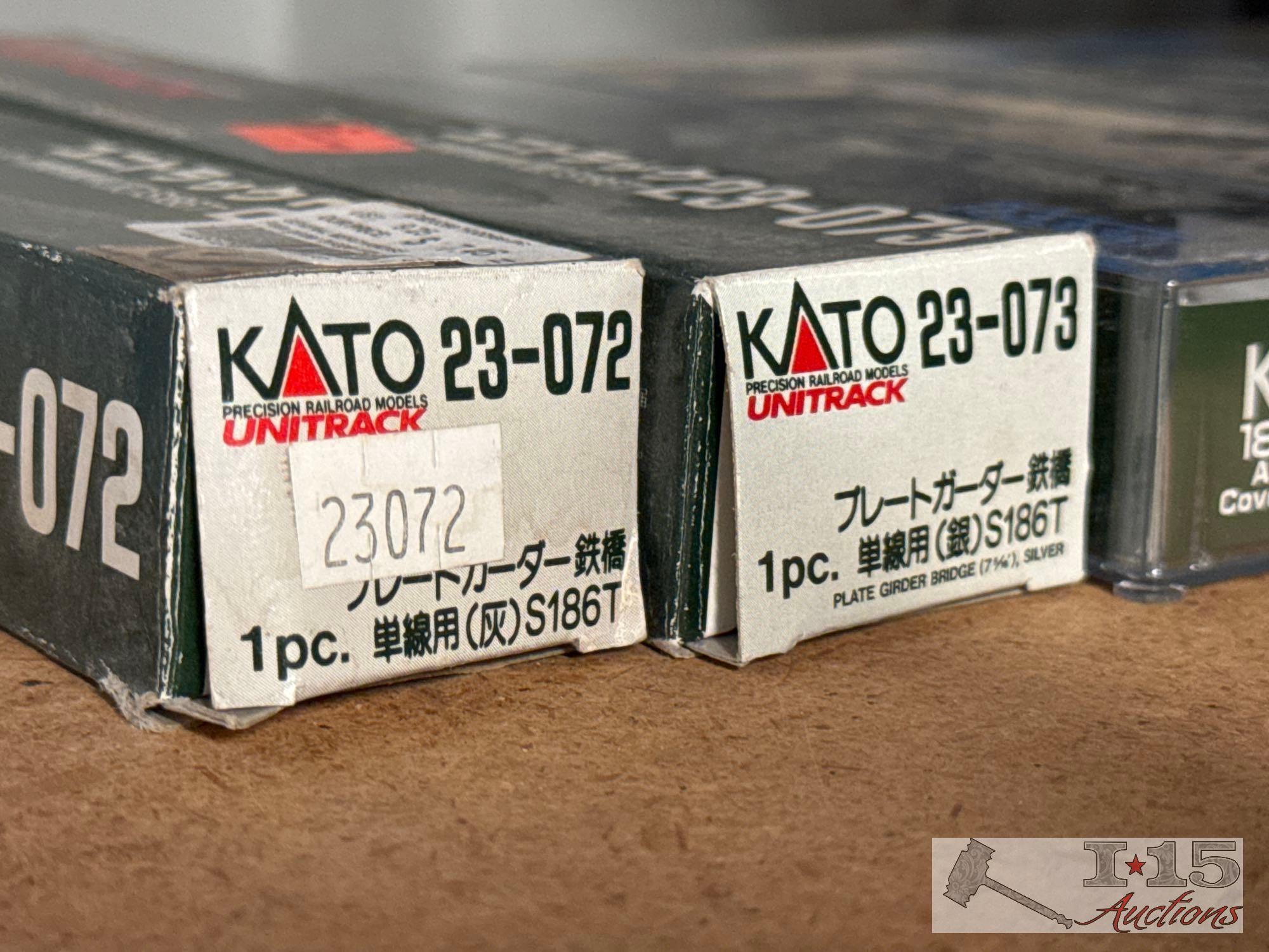 (56) Kato & Deluxe N-Scale Model Trains
