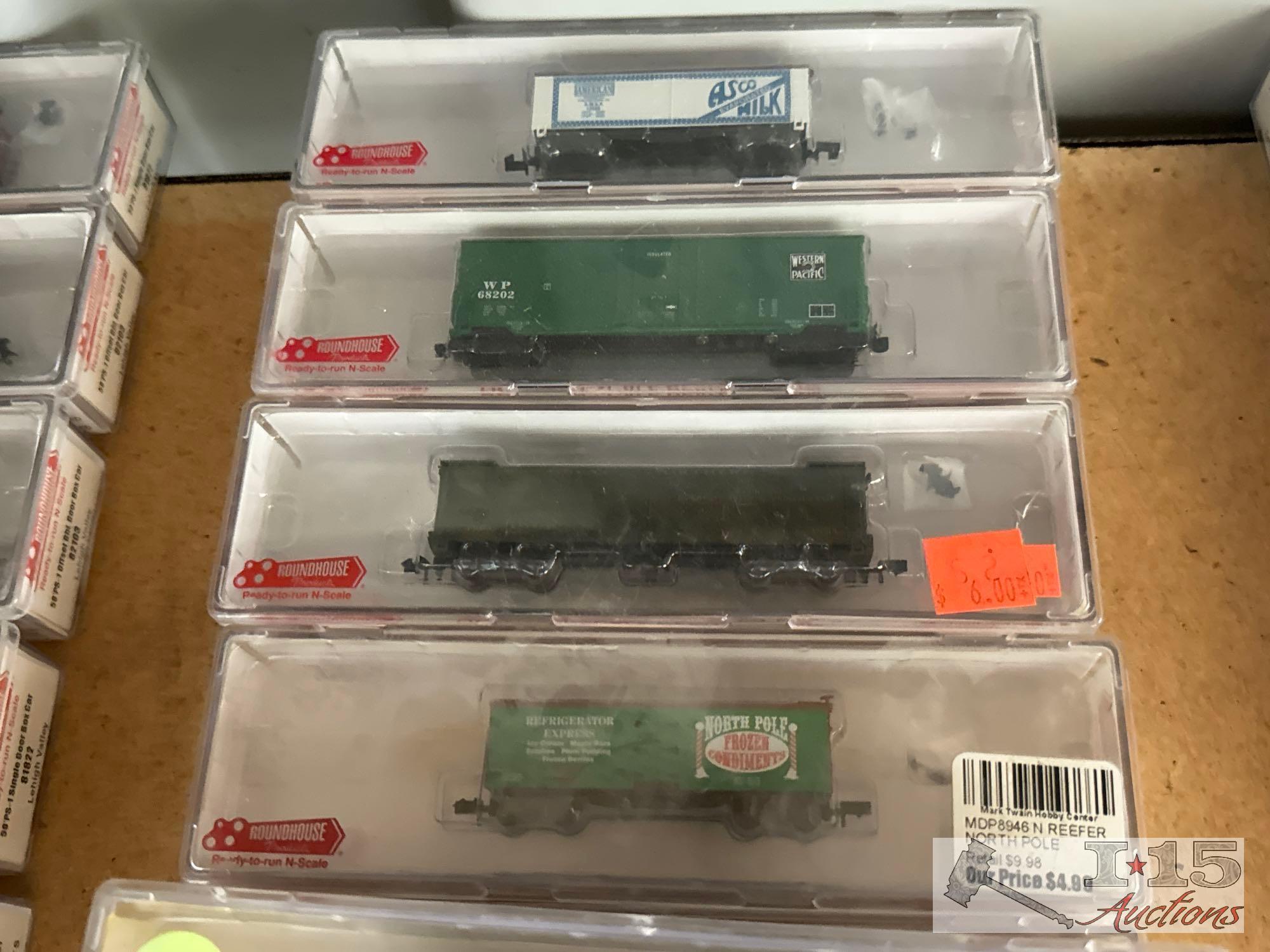 (53) Roundhouse & Deluxe N-Scale Model Trains