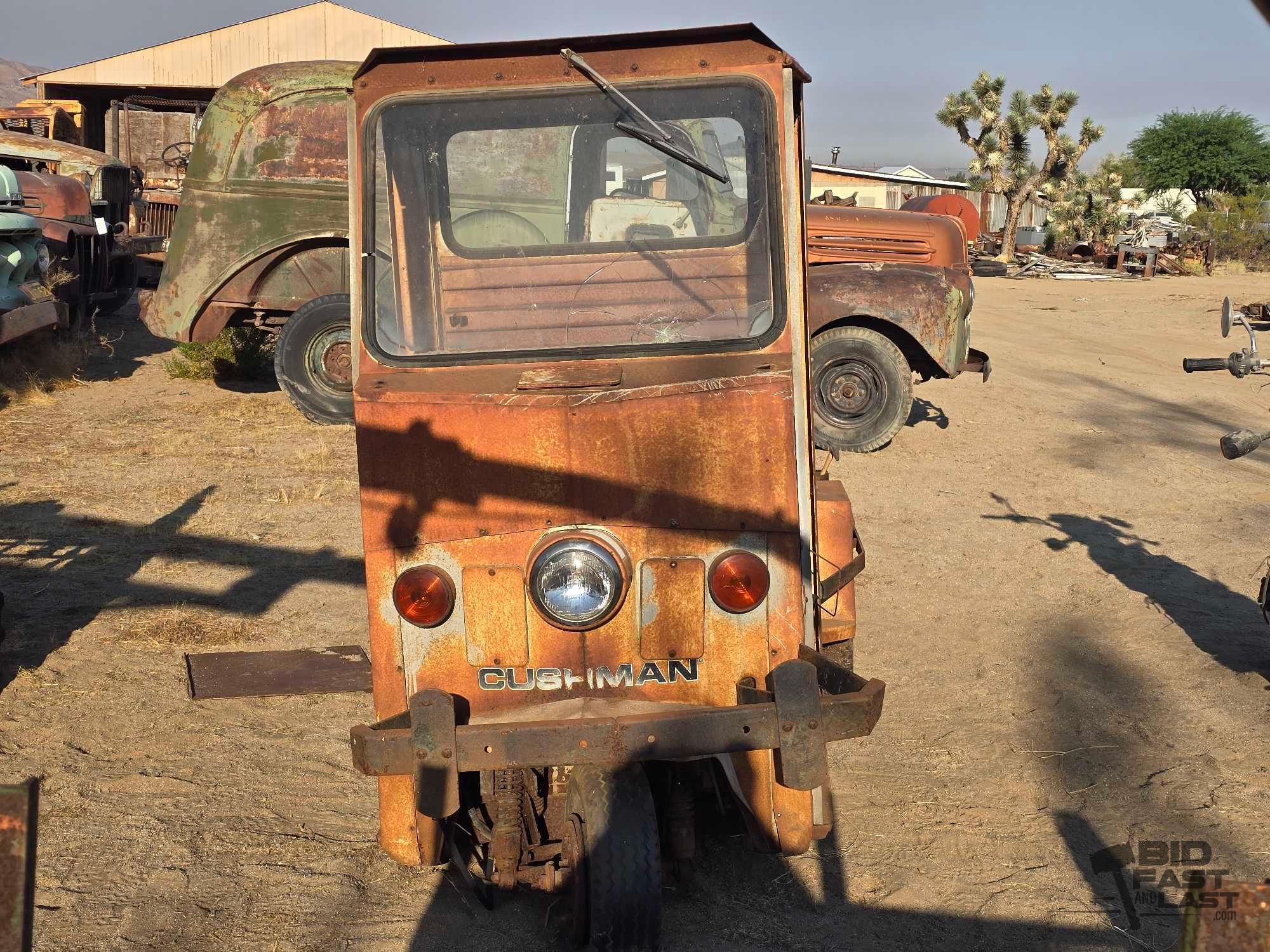 Cusman Motors Police Cart