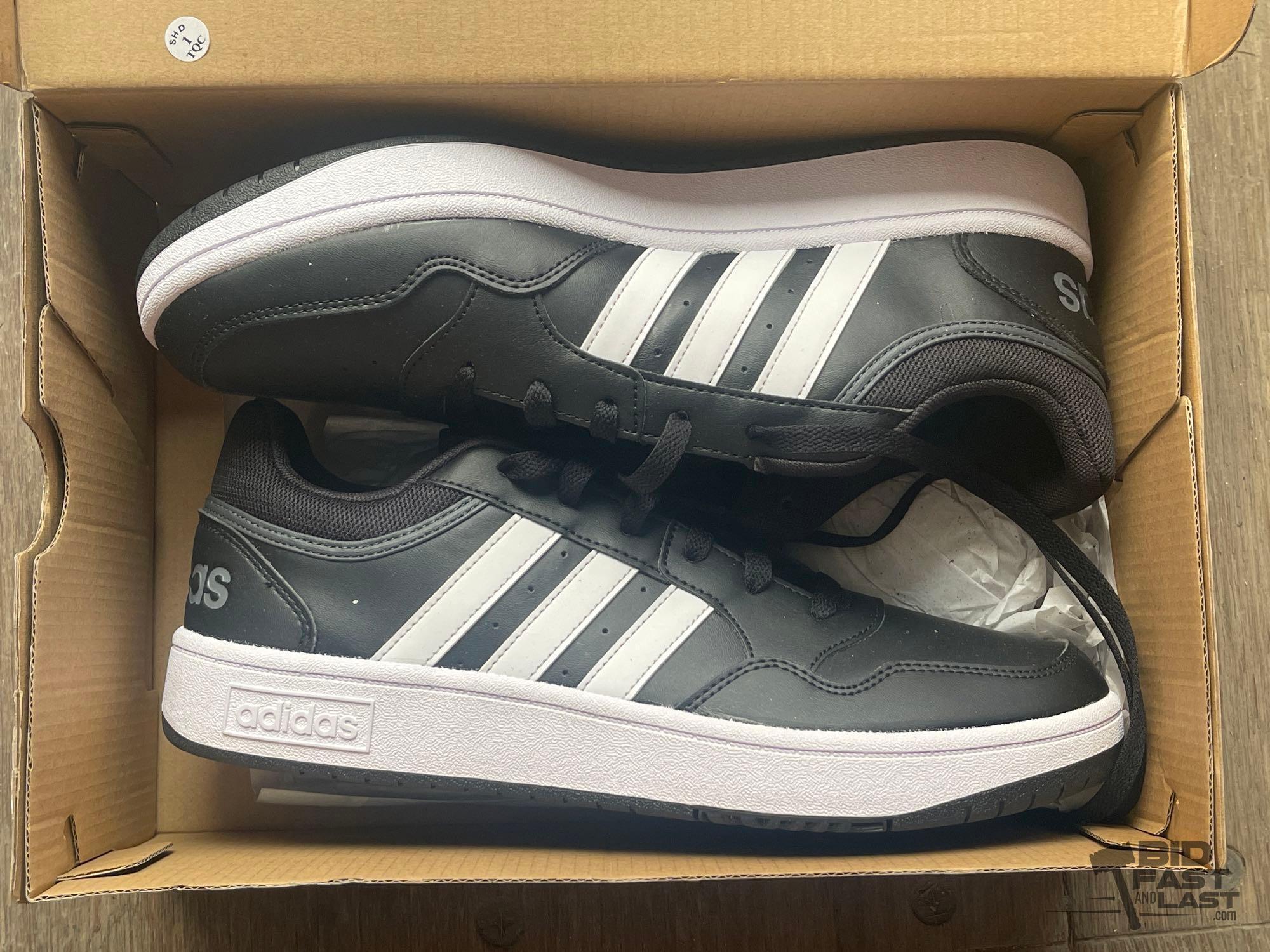 (5) Pairs of Shoes