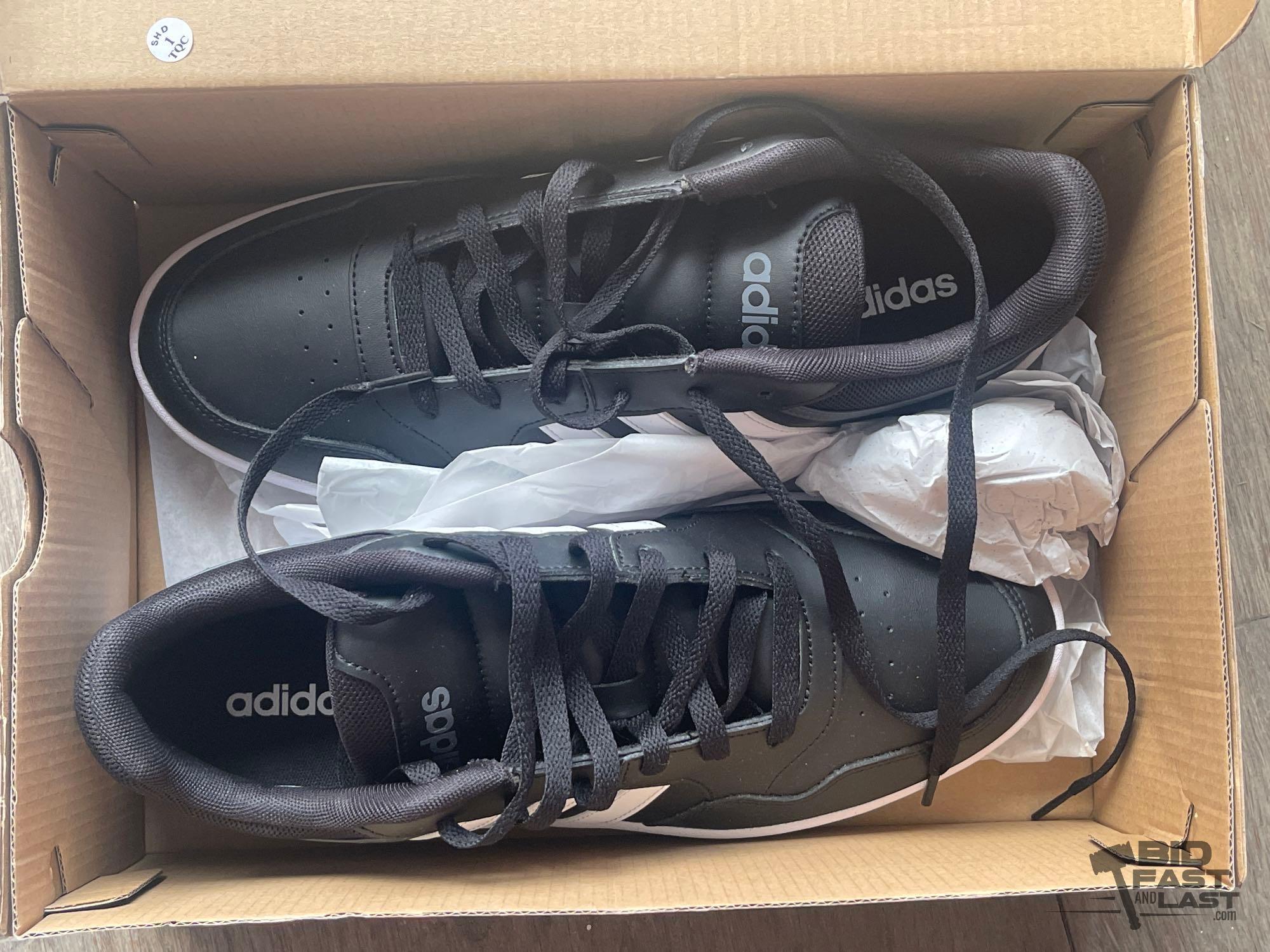 (5) Pairs of Shoes