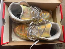(5) Pairs of Shoes