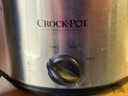 (2) Slow Cookers