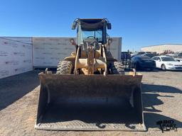 John Deere 444H Loader