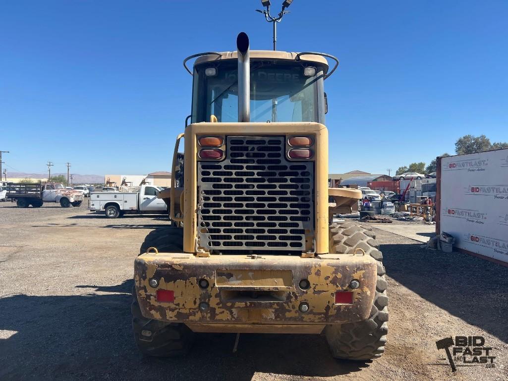 John Deere 444H Loader