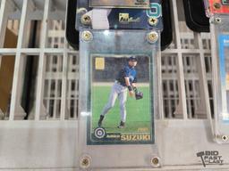 MLB Trading and Limited-Edition Commemorative Cards