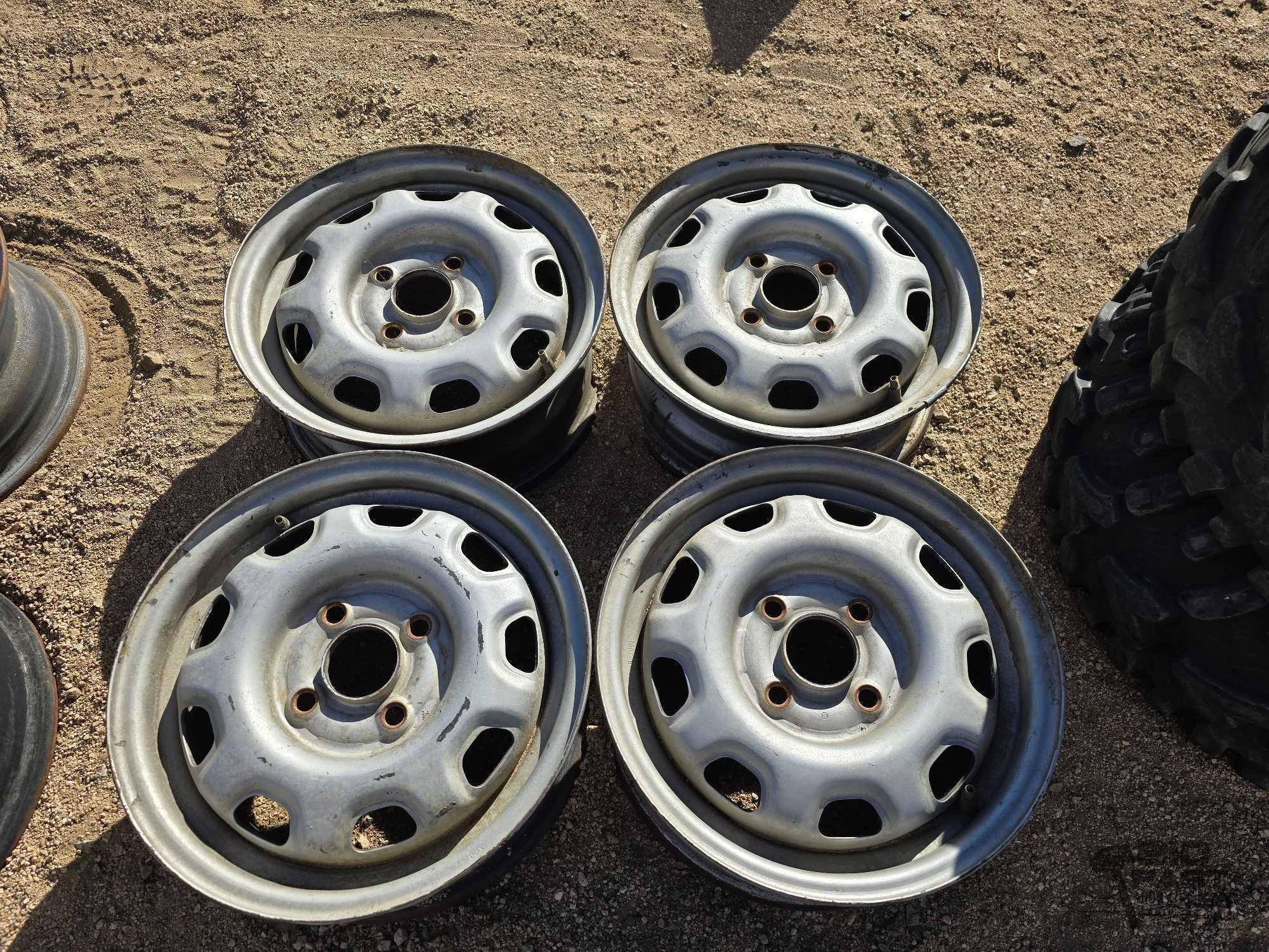 Set of 4 Lug Steel Wheels