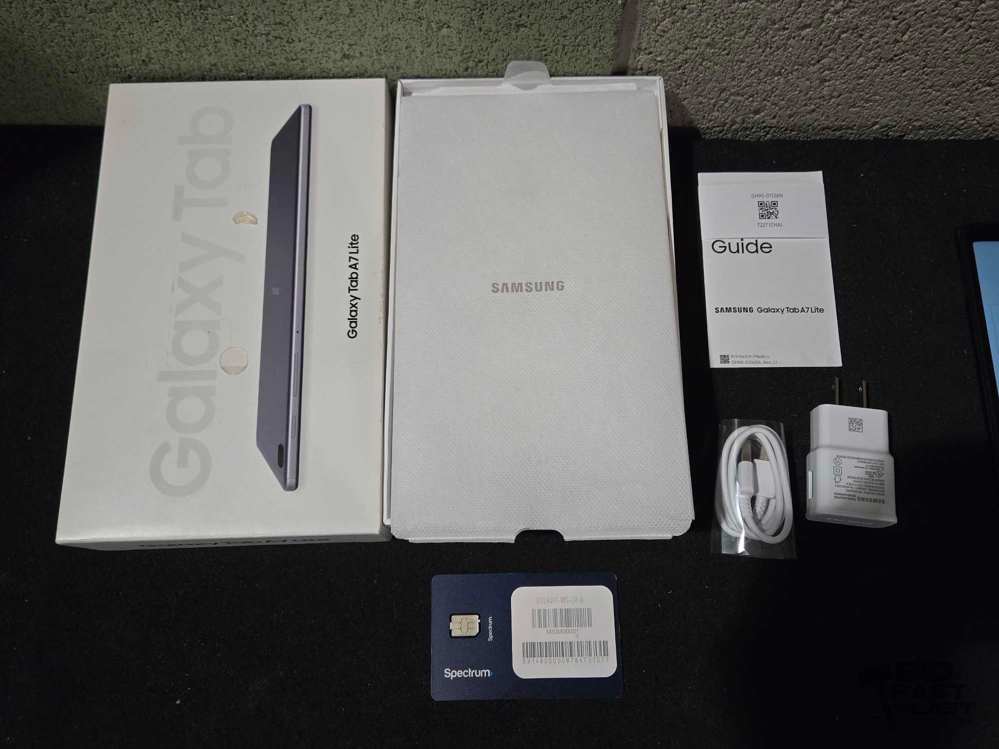 NEW!!! Gray 32gb Galaxy Tab A7 Lite