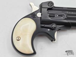 Davis Industries D-22 .22lr Derringer