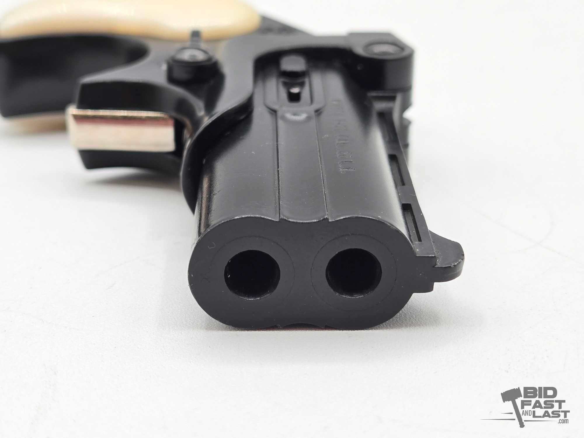 Davis Industries D-22 .22lr Derringer