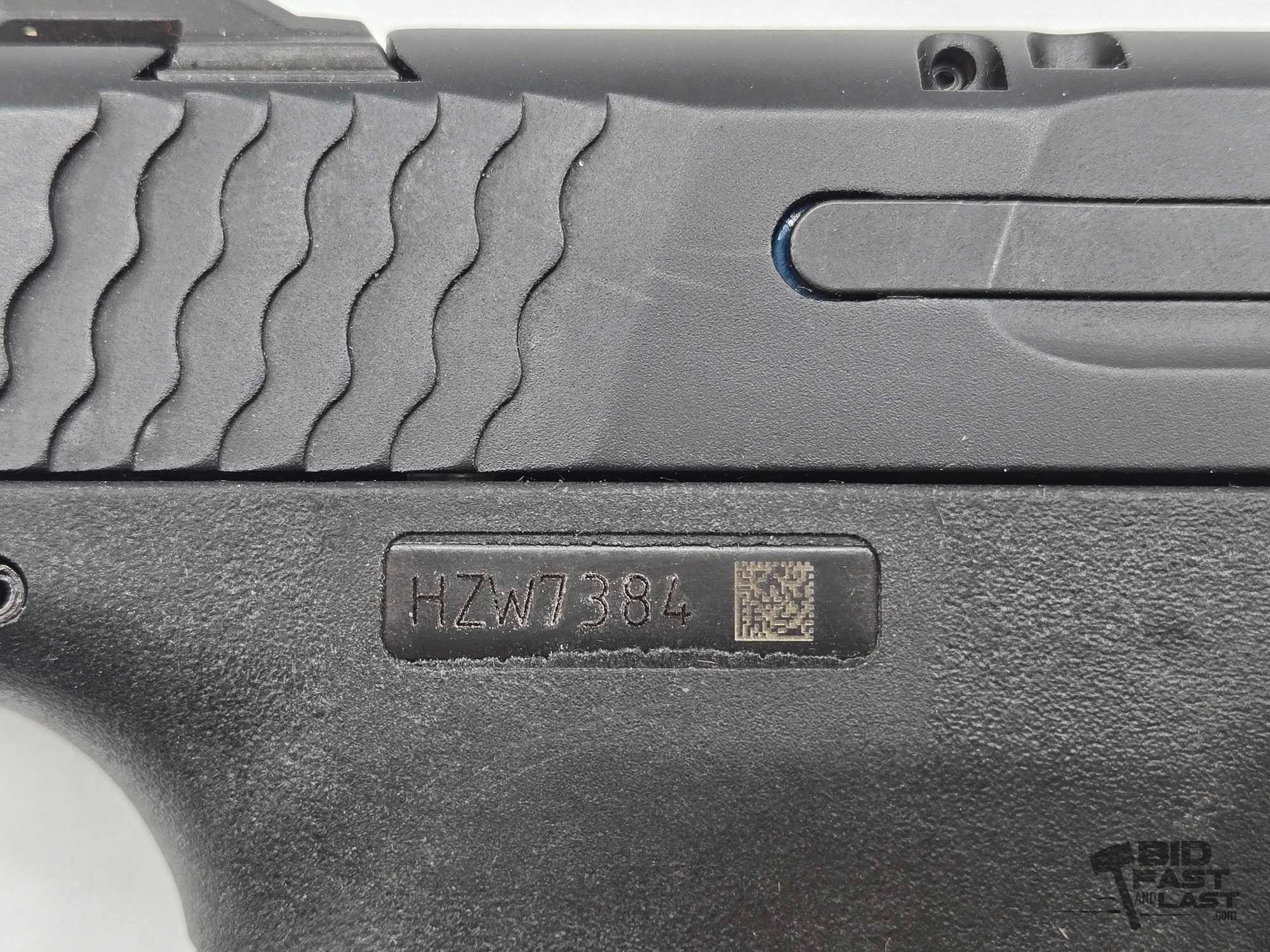 Smith & Wesson M&P Shield 40 .40 S&W Semi-Auto Pistol