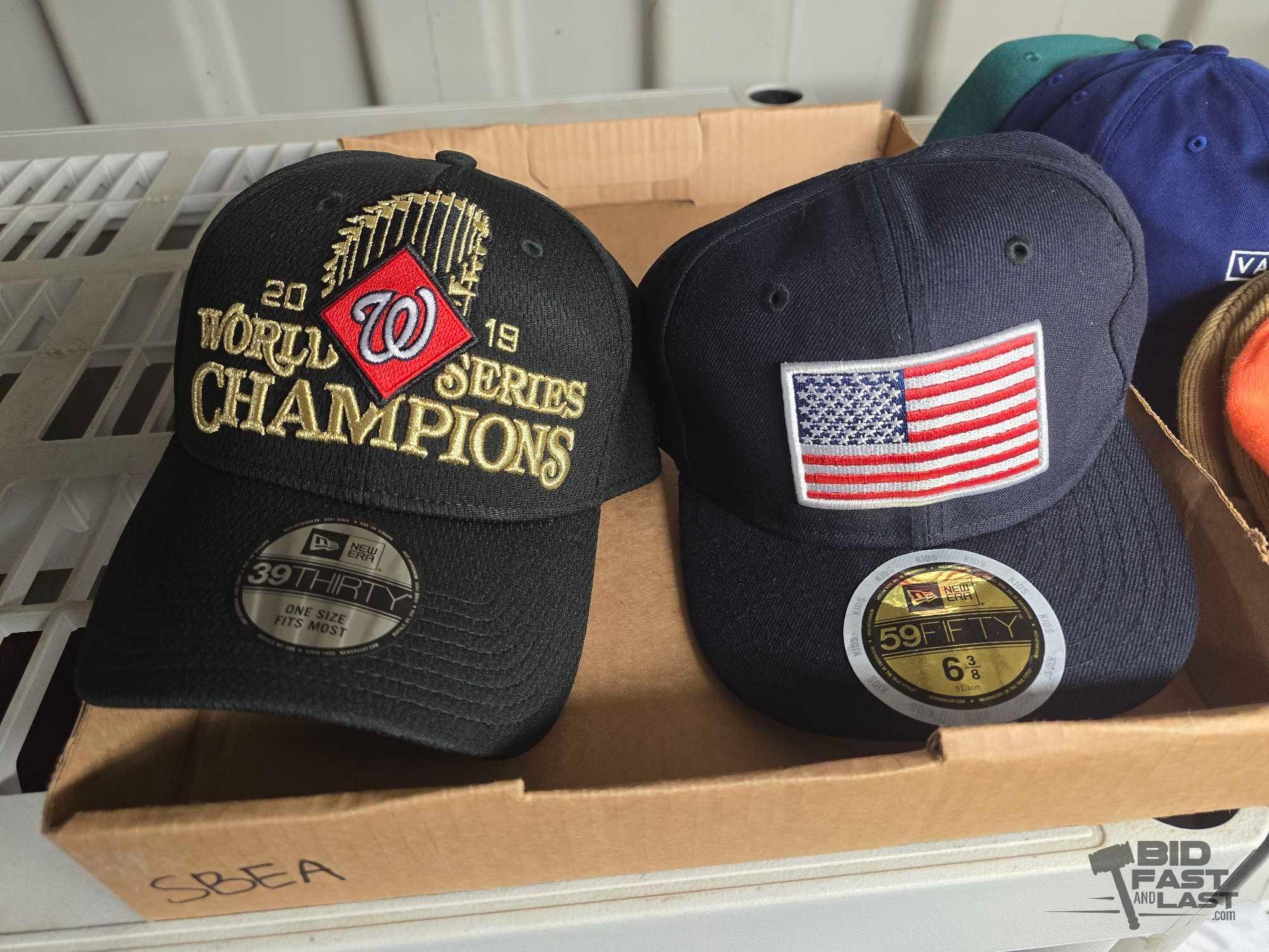 (14) MLB Hats