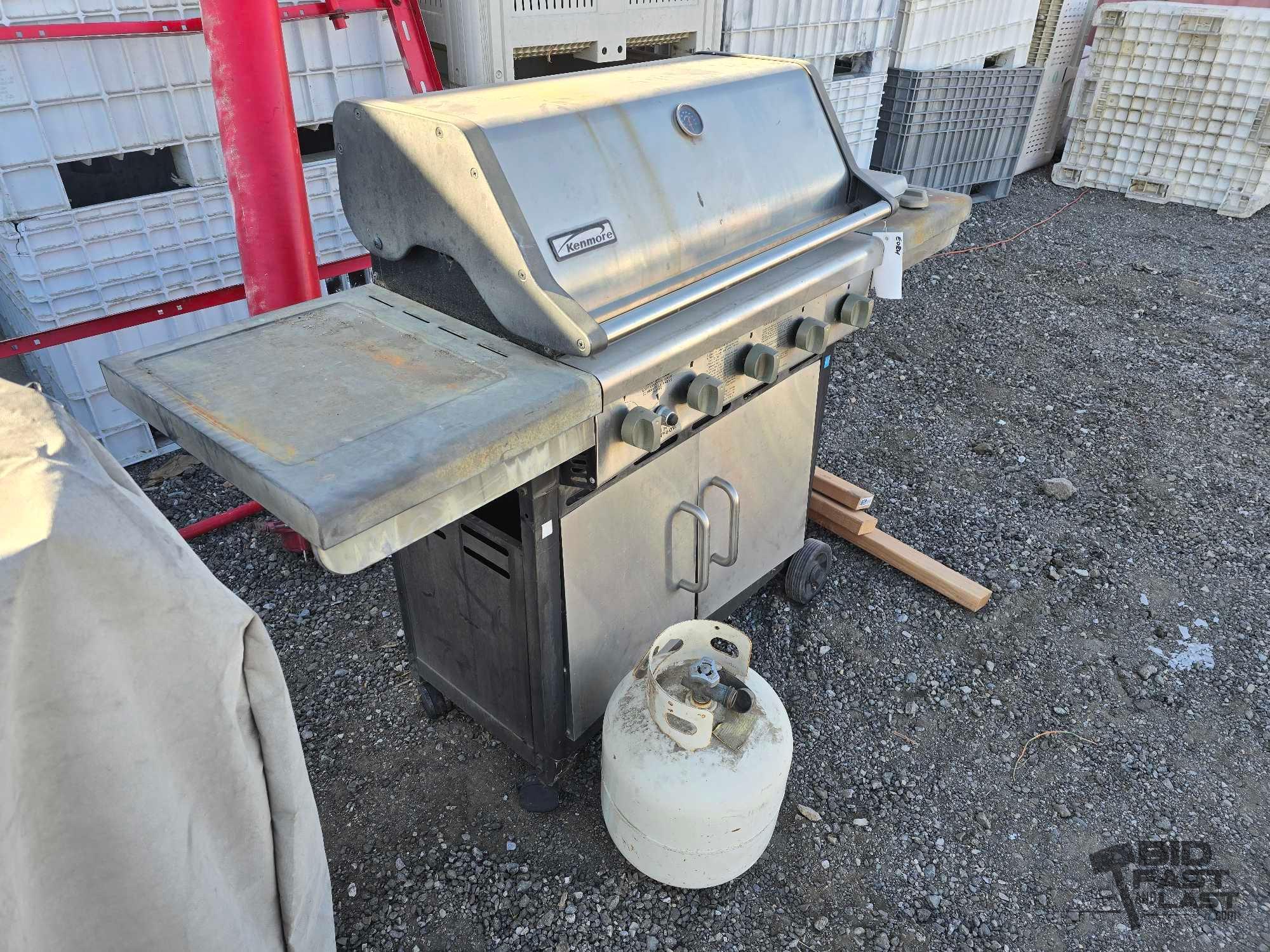 Kenmore Propane Barbecue & Propane Tank