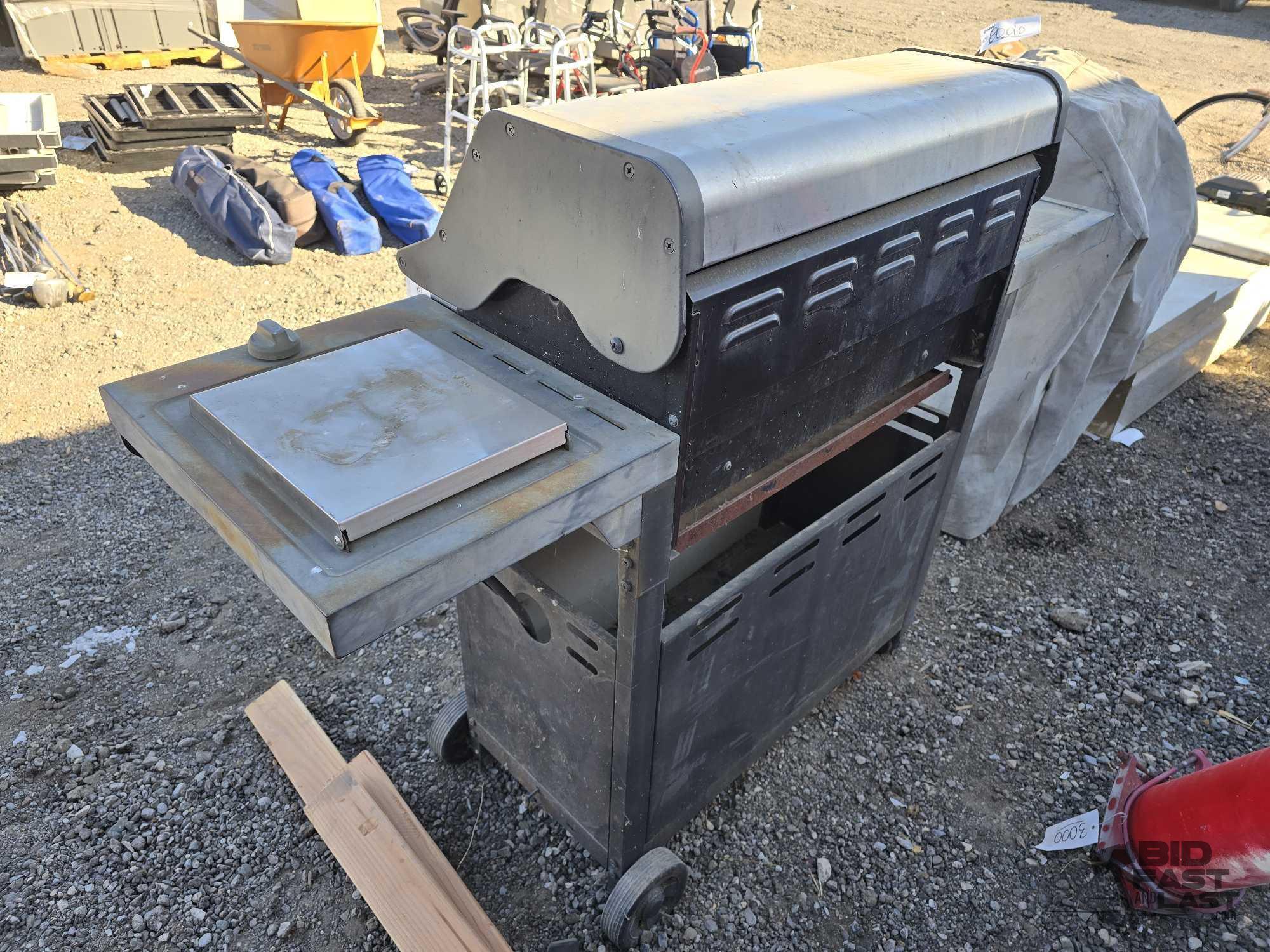 Kenmore Propane Barbecue & Propane Tank