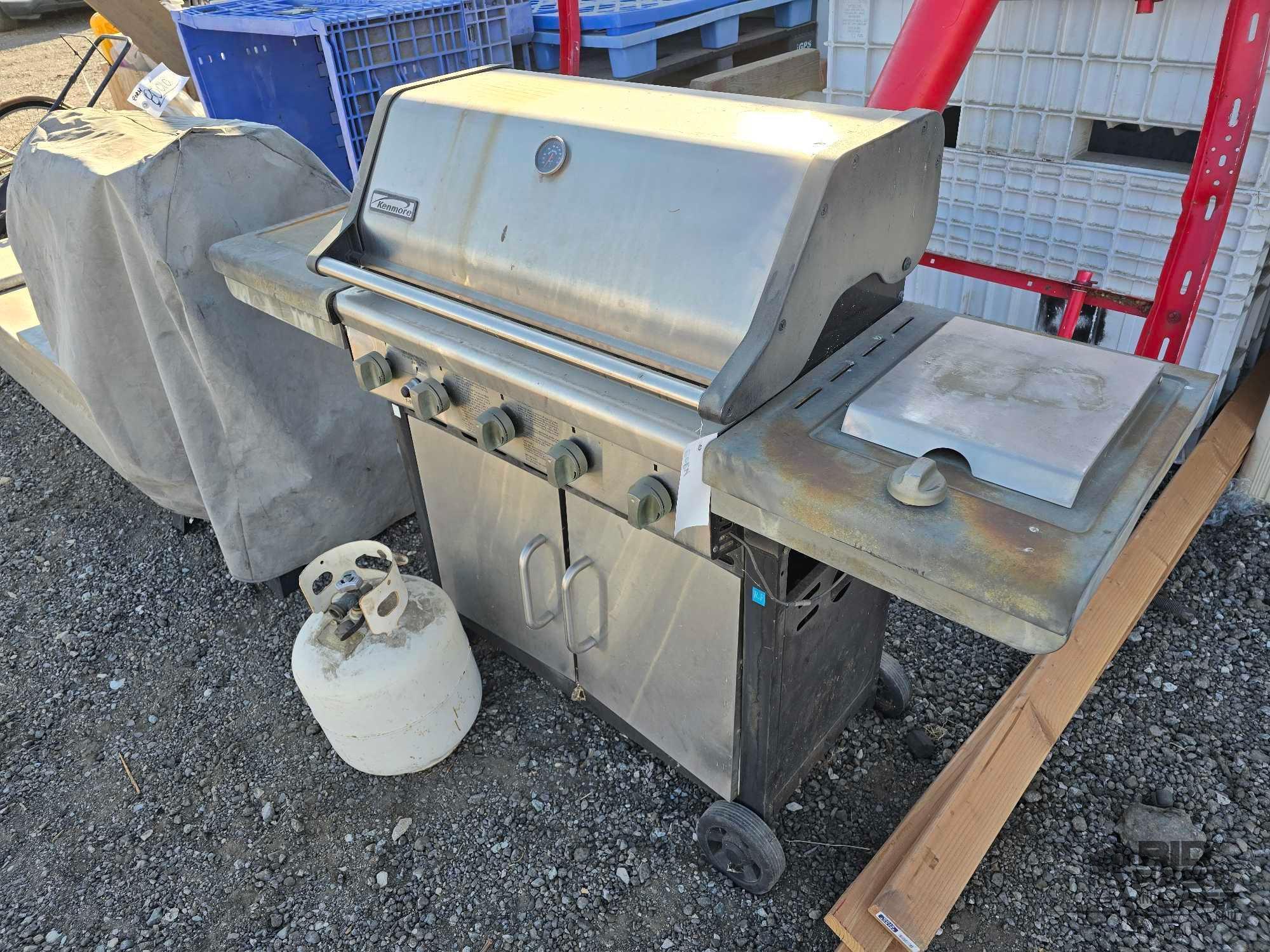 Kenmore Propane Barbecue & Propane Tank