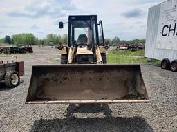 Ford 655 Diesel Loader w/Bucket