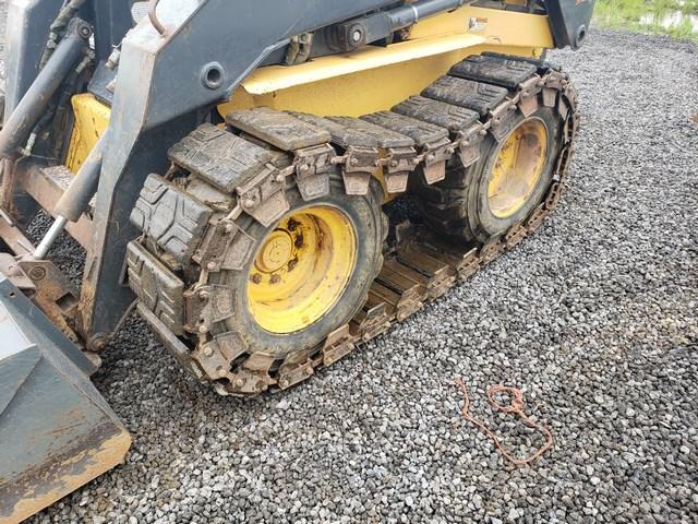 New Holland LS180 Skidsteer
